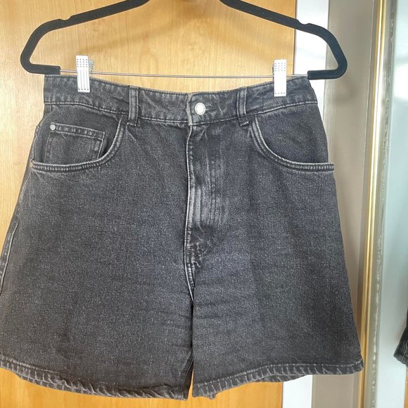 Mom Shorts - Picture 2 of 4